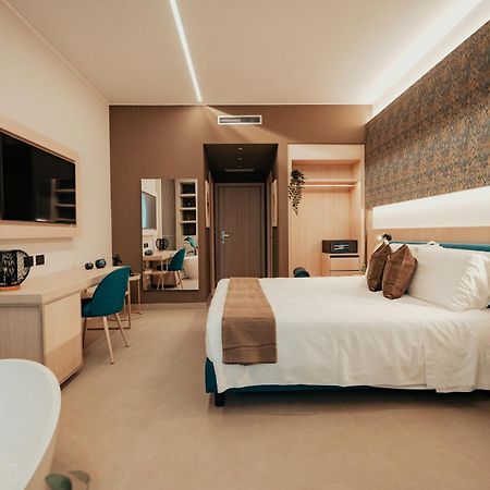 Lumia Hotel 泰尔莫利 外观 照片